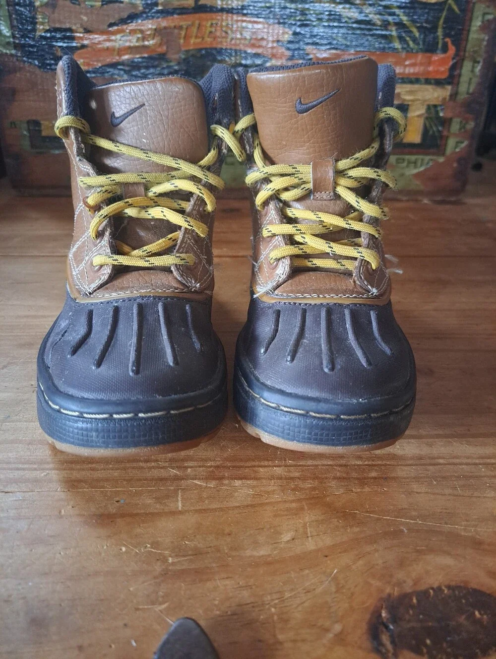 Nike ACG Woodside Waterproof Outdoor Boots Kids Size 12C Leather 415079-200